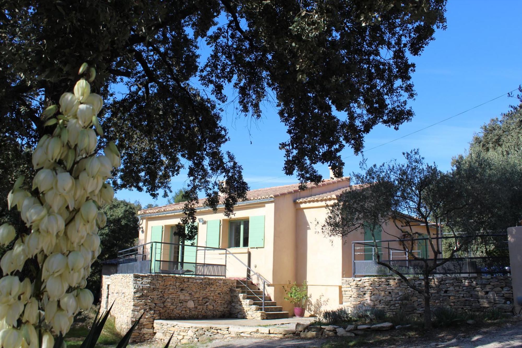 Villa Pierre Blanche Le Calme A 5Mn Du Centre Ville Nimes Ngoại thất bức ảnh