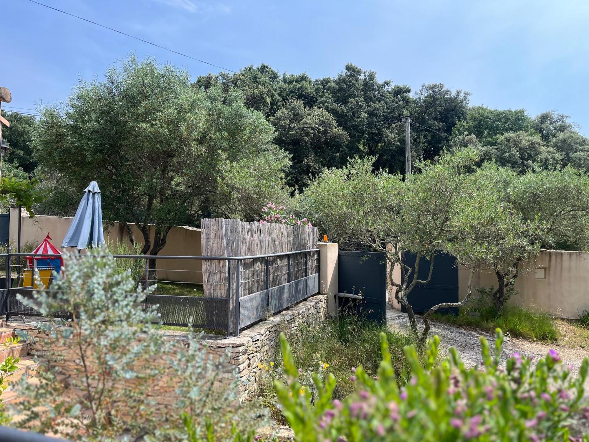 Villa Pierre Blanche Le Calme A 5Mn Du Centre Ville Nimes Ngoại thất bức ảnh