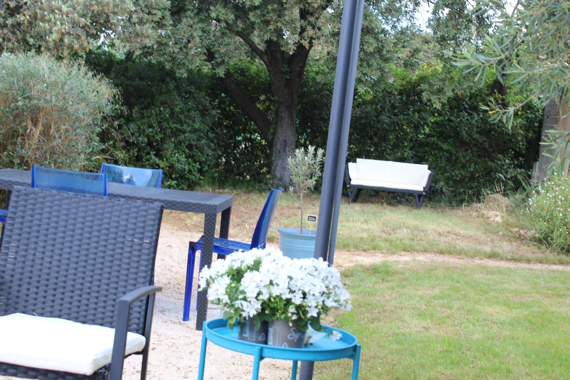 Villa Pierre Blanche Le Calme A 5Mn Du Centre Ville Nimes Ngoại thất bức ảnh